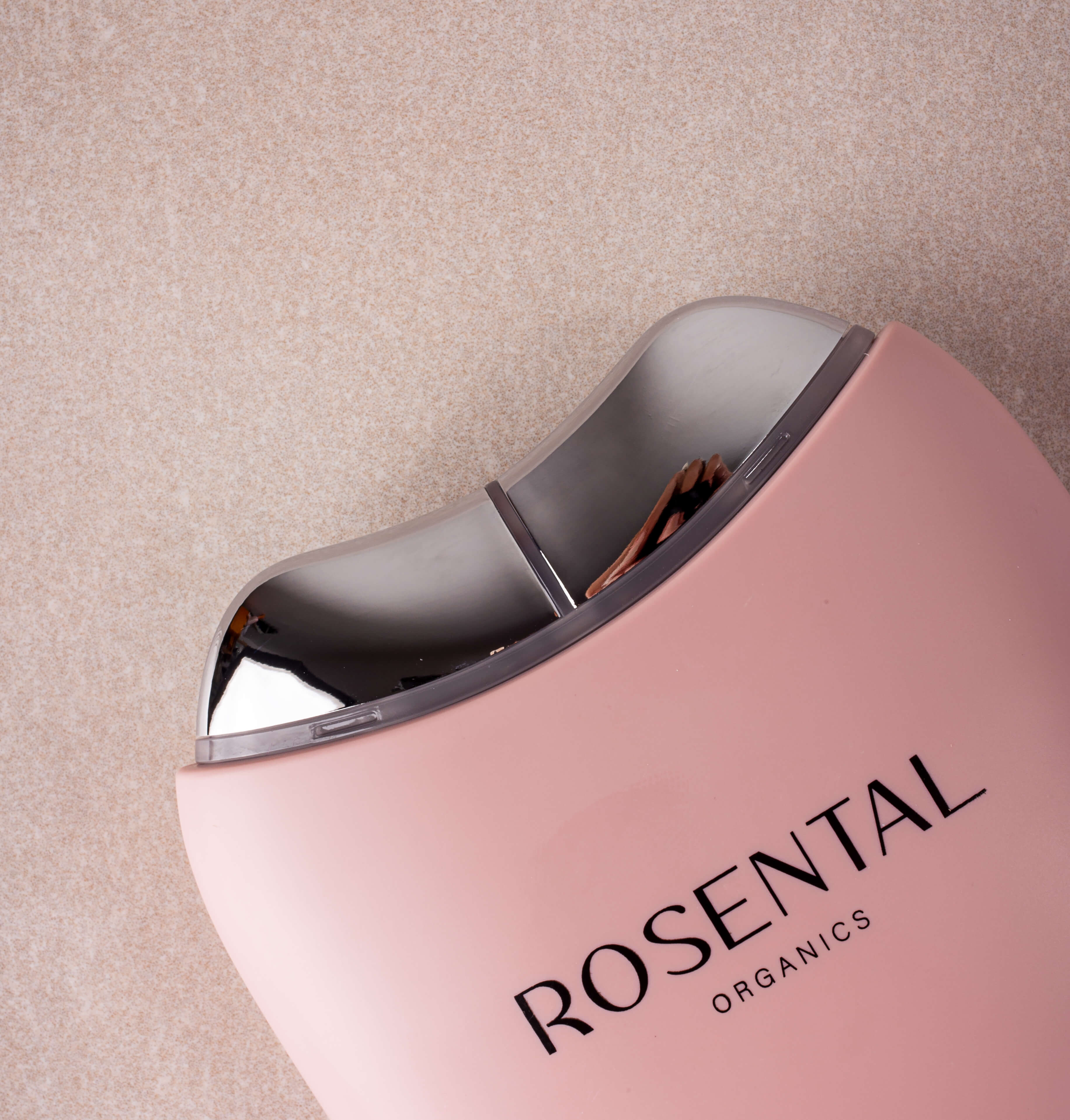 rosental-organics-4260576416544-ems-gua-sha-edit-bild4-crop EMS Gua Sha | Beauty Tool with Light Therapy