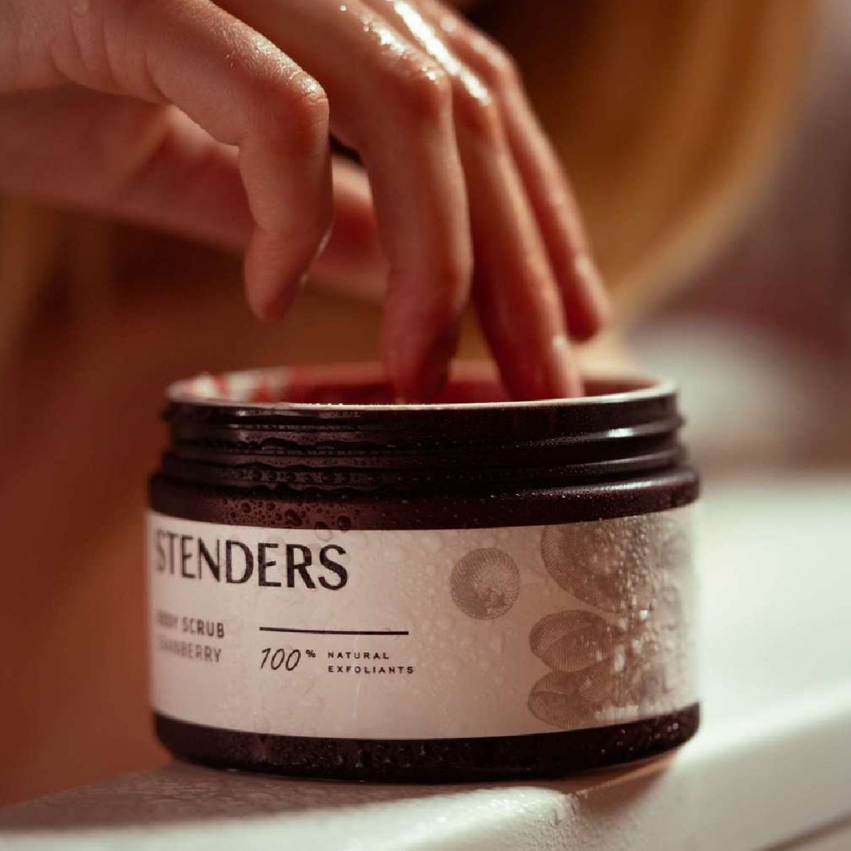 stenders-body-scrub-cranberry2