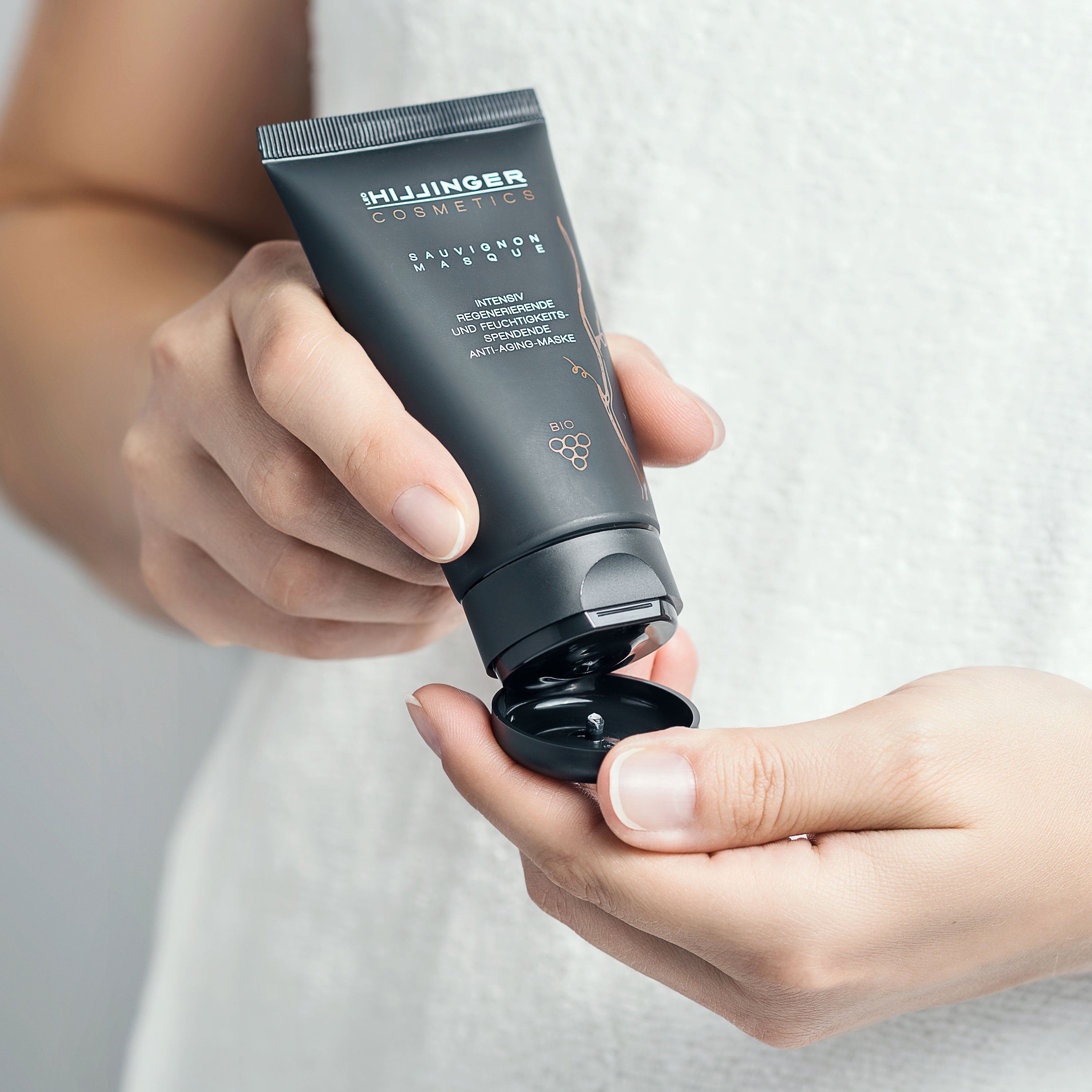 hillinger-cosmetics-sauvignonMasque-anwendung2-75ml