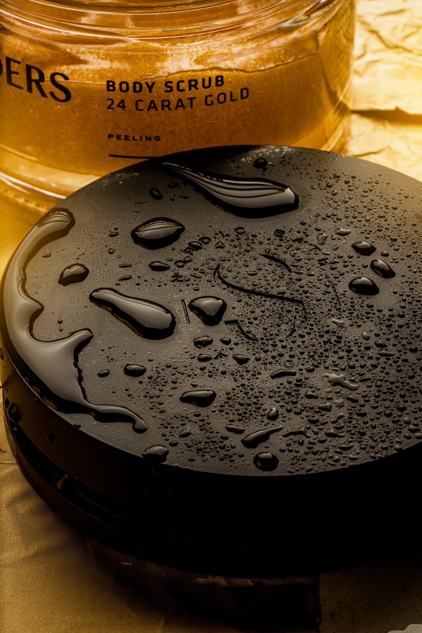 stenders-scrub-body-24-carat-gold-mood2