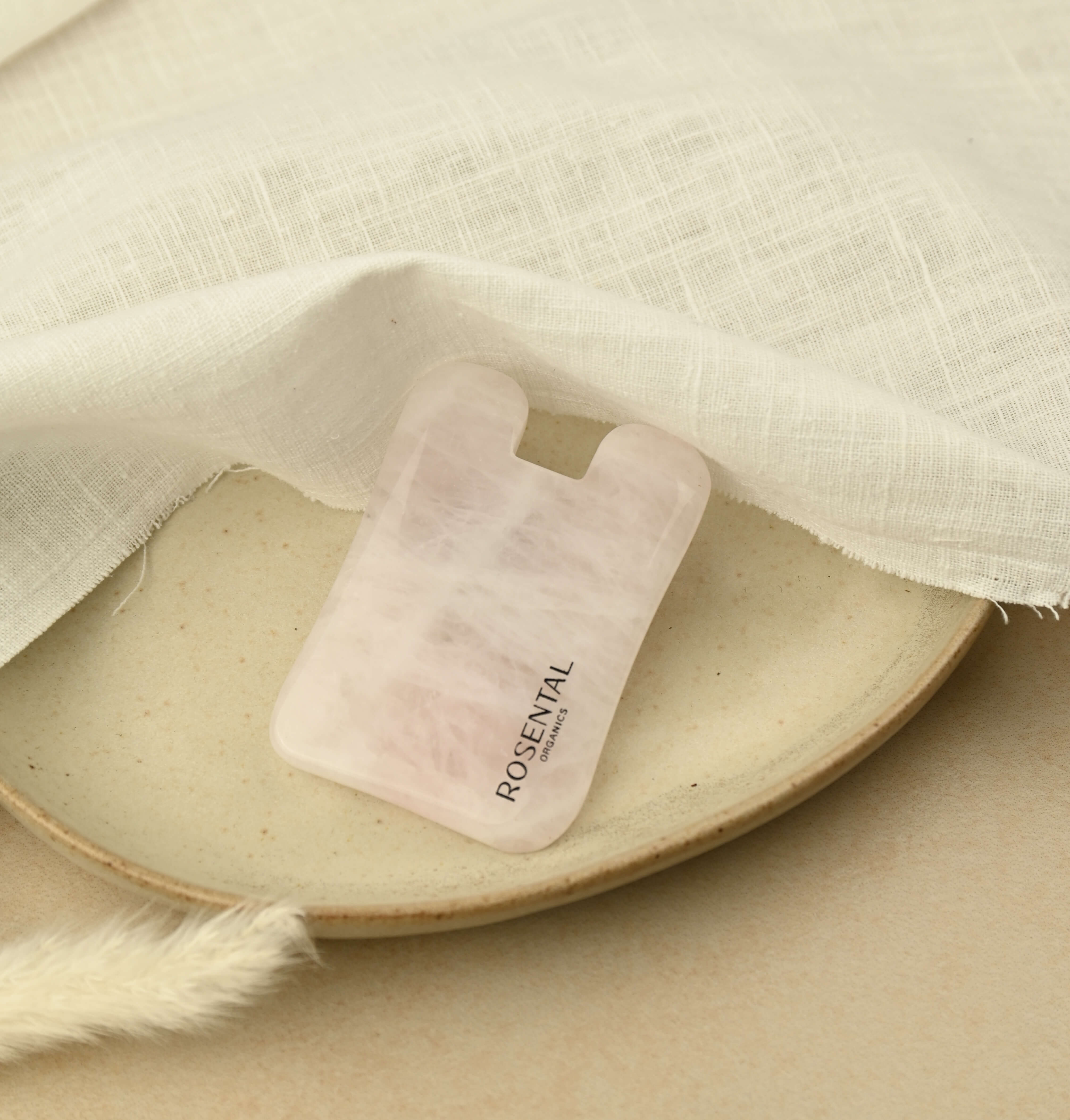 Rose Quartz Gua Sha | Outil de beauté naturel